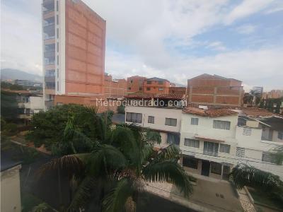 Apartamento de 2 alcobas en venta en Belen Fatima, Medellín, 50 m² · foto 2 de 20