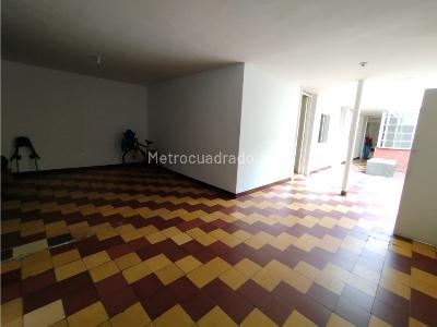 Casa de 5 alcobas en venta en Prado Centro, Medellín, 203 m² · foto 10 de 20
