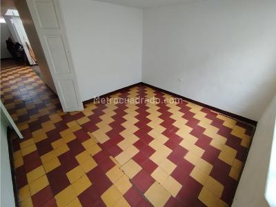 Casa de 5 alcobas en venta en Prado Centro, Medellín, 203 m² · foto 16 de 20