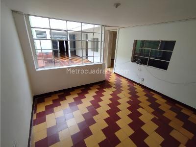 Casa de 5 alcobas en venta en Prado Centro, Medellín, 203 m² · foto 8 de 20