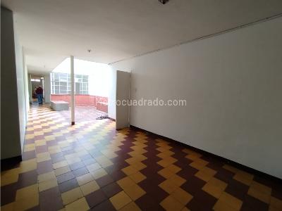 Casa de 5 alcobas en venta en Prado Centro, Medellín, 203 m² · foto 9 de 20