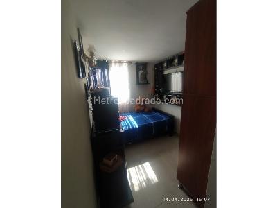 Apartamento de 3 alcobas en venta en Valadares, Bello, 48 m² · foto 7 de 14