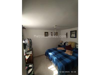Apartamento de 3 alcobas en venta en Valadares, Bello, 48 m² · foto 11 de 14