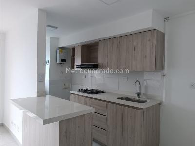 Apartamento en venta en Ditares, Itagüí · foto 3 de 13