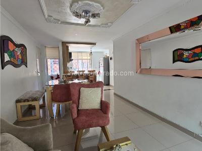 Apartamento de 3 alcobas en venta en Los Colores, Medellín, 125 m² · foto 3 de 19