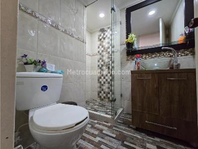 Apartamento de 3 alcobas en venta en Los Colores, Medellín, 125 m² · foto 15 de 19