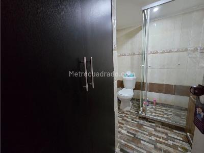 Apartamento de 3 alcobas en venta en Los Colores, Medellín, 125 m² · foto 18 de 19