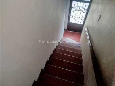 Casa de 5 alcobas en venta en Boston, Medellín, 140 m² · foto 3 de 20