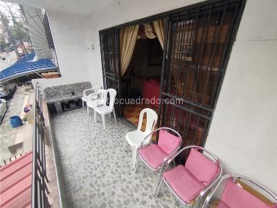 Casa de 5 alcobas en venta en Boston, Medellín, 140 m² · foto 9 de 20