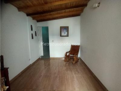 Casa de 2 alcobas en venta en San Diego, Medellín, 108 m² · foto 11 de 20
