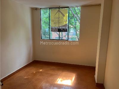 Apartamento en venta en Bombona 1, Medellín · foto 9 de 16