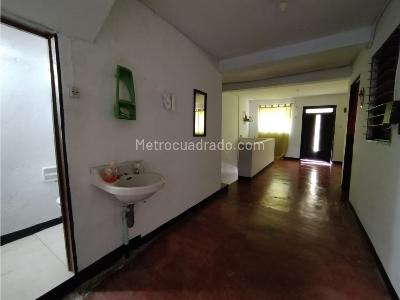 Apartamento en venta en Manrique, Medellín · foto 3 de 20