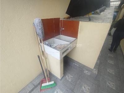 Casa de 5 alcobas en venta en Manrique, Medellín, 483 m² · foto 12 de 20