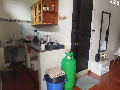 Casa de 5 alcobas en venta en Manrique, Medellín, 483 m² · foto 13 de 20