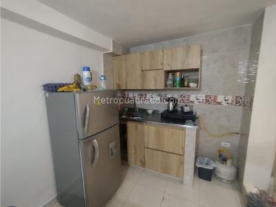 Casa de 5 alcobas en venta en Manrique, Medellín, 483 m² · foto 7 de 20
