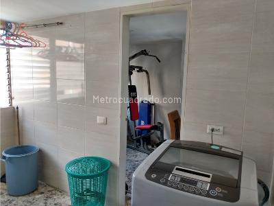 Apartamento de 5 alcobas en venta en Bombona 1, Medellín, 162 m² · foto 12 de 20