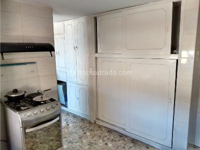 Apartamento de 5 alcobas en venta en Bombona 1, Medellín, 162 m² · foto 13 de 20