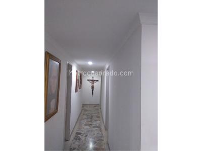 Apartamento de 5 alcobas en venta en Bombona 1, Medellín, 162 m² · foto 14 de 20