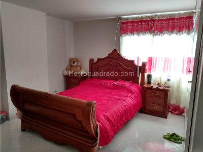 Apartamento de 5 alcobas en venta en Bombona 1, Medellín, 162 m² · foto 18 de 20