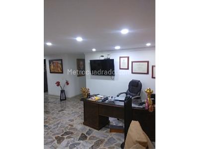 Apartamento de 5 alcobas en venta en Bombona 1, Medellín, 162 m² · foto 5 de 20