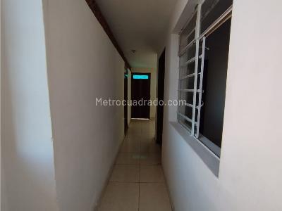 Casa de 5 alcobas en venta en Villa Hermosa, Medellín, 128 m² · foto 16 de 20