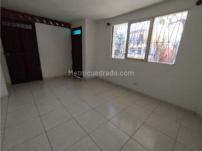 Casa de 5 alcobas en venta en Villa Hermosa, Medellín, 128 m² · foto 18 de 20