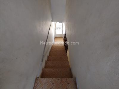 Casa de 5 alcobas en venta en Villa Hermosa, Medellín, 128 m² · foto 4 de 20