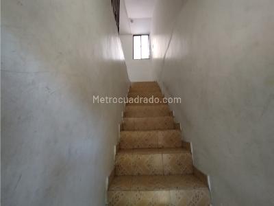 Casa de 5 alcobas en venta en Villa Hermosa, Medellín, 128 m² · foto 5 de 20