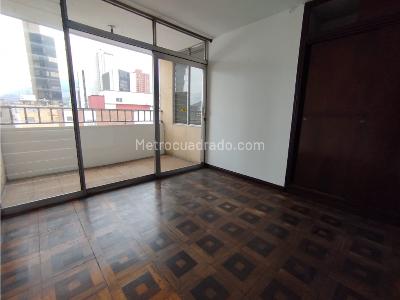 Apartamento en venta en Centro, Medellín · foto 8 de 20