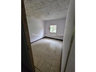 Casa de 5 alcobas en venta en Manrique, Medellín, 92 m² · foto 15 de 20