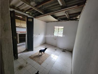 Casa de 5 alcobas en venta en Manrique, Medellín, 92 m² · foto 3 de 20