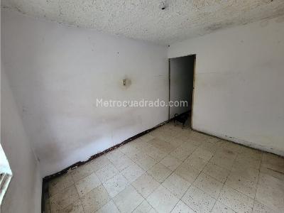 Casa de 5 alcobas en venta en Manrique, Medellín, 92 m² · foto 7 de 20