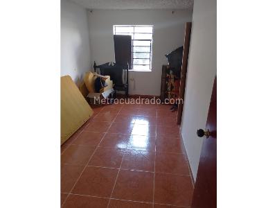 Casa de 5 alcobas en venta en La Milagrosa, Medellín, 162 m² · foto 12 de 17