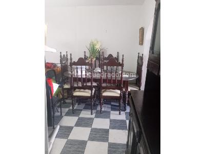 Casa de 5 alcobas en venta en La Milagrosa, Medellín, 162 m² · foto 4 de 17