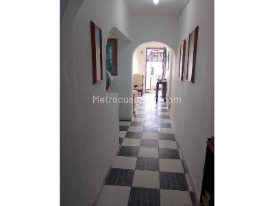 Casa de 5 alcobas en venta en La Milagrosa, Medellín, 162 m² · foto 6 de 17