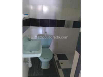 Casa de 5 alcobas en venta en La Milagrosa, Medellín, 162 m² · foto 8 de 17