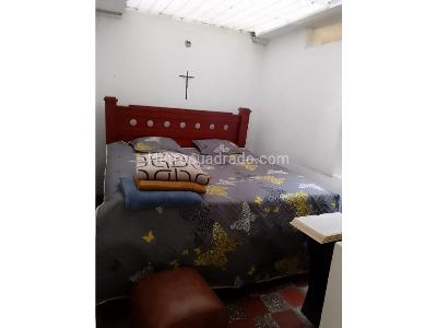 Casa de 5 alcobas en venta en La Milagrosa, Medellín, 162 m² · foto 9 de 17