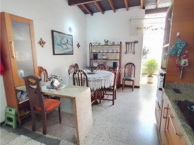 Casa de 5 alcobas en venta en Villa Hermosa, Medellín, 160 m² · foto 18 de 20
