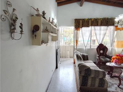 Casa de 5 alcobas en venta en Villa Hermosa, Medellín, 160 m² · foto 19 de 20