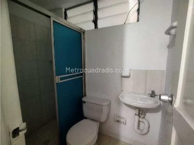 Apartamento de 4 alcobas en venta en La Florida, Bello, 87 m² · foto 15 de 20
