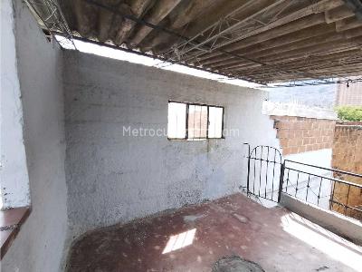 Apartamento en venta en Aranjuez, Medellín · foto 17 de 19