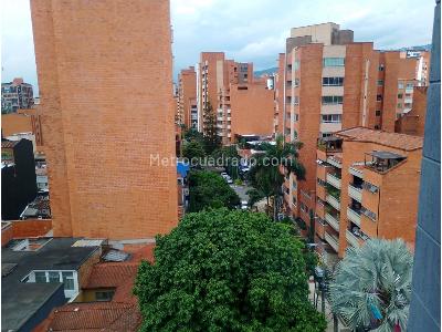 Apartamento de 3 alcobas en venta en Laureles, Medellín, 112 m² · foto 17 de 20