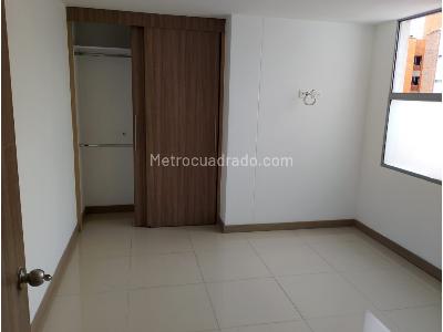 Apartamento de 3 alcobas en venta en Laureles, Medellín, 112 m² · foto 3 de 20