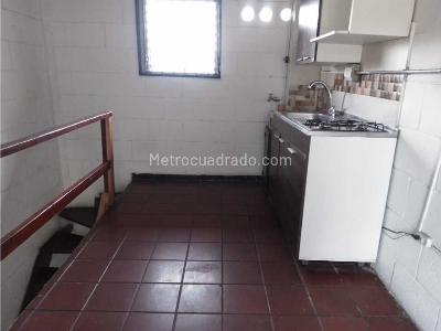 Casa de 3 alcobas en venta en El Salvador, Medellín, 38 m² · foto 13 de 20
