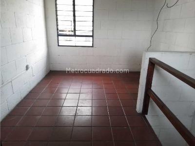Casa de 3 alcobas en venta en El Salvador, Medellín, 38 m² · foto 14 de 20