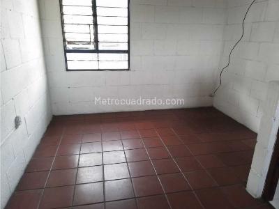 Casa de 3 alcobas en venta en El Salvador, Medellín, 38 m² · foto 15 de 20