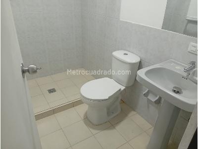 Casa de 4 alcobas en venta en Villa Hermosa, Medellín, 148 m² · foto 11 de 18
