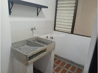 Casa de 4 alcobas en venta en Villa Hermosa, Medellín, 148 m² · foto 12 de 18