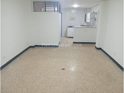 Casa de 4 alcobas en venta en Villa Hermosa, Medellín, 148 m² · foto 2 de 18