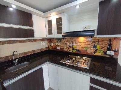 Apartamento de 2 alcobas en venta en Alcala, Bello, 48 m² · foto 2 de 17